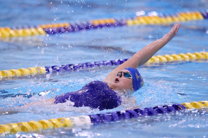 Sianne Downes performs the backstroke